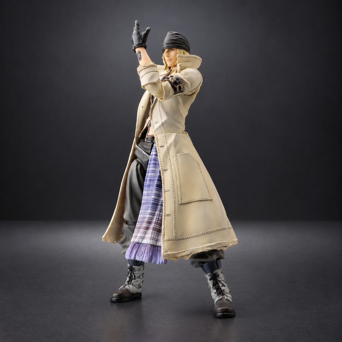 Snow Villiers – Play Arts KAI | Final Fantasy XIII