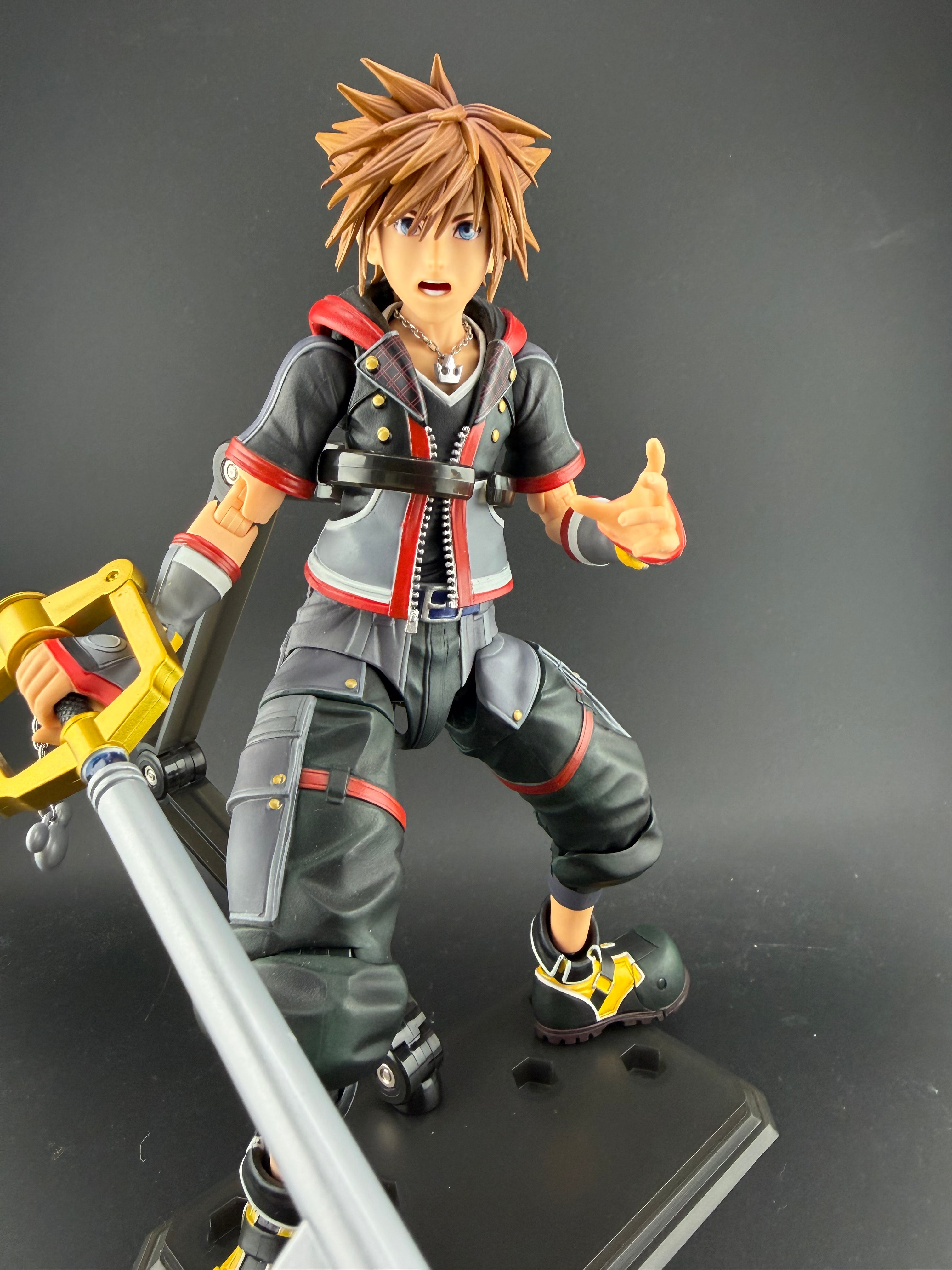 Sora Ver. 2 – Play Arts Kai Deluxe Ver. | Kingdom Hearts III